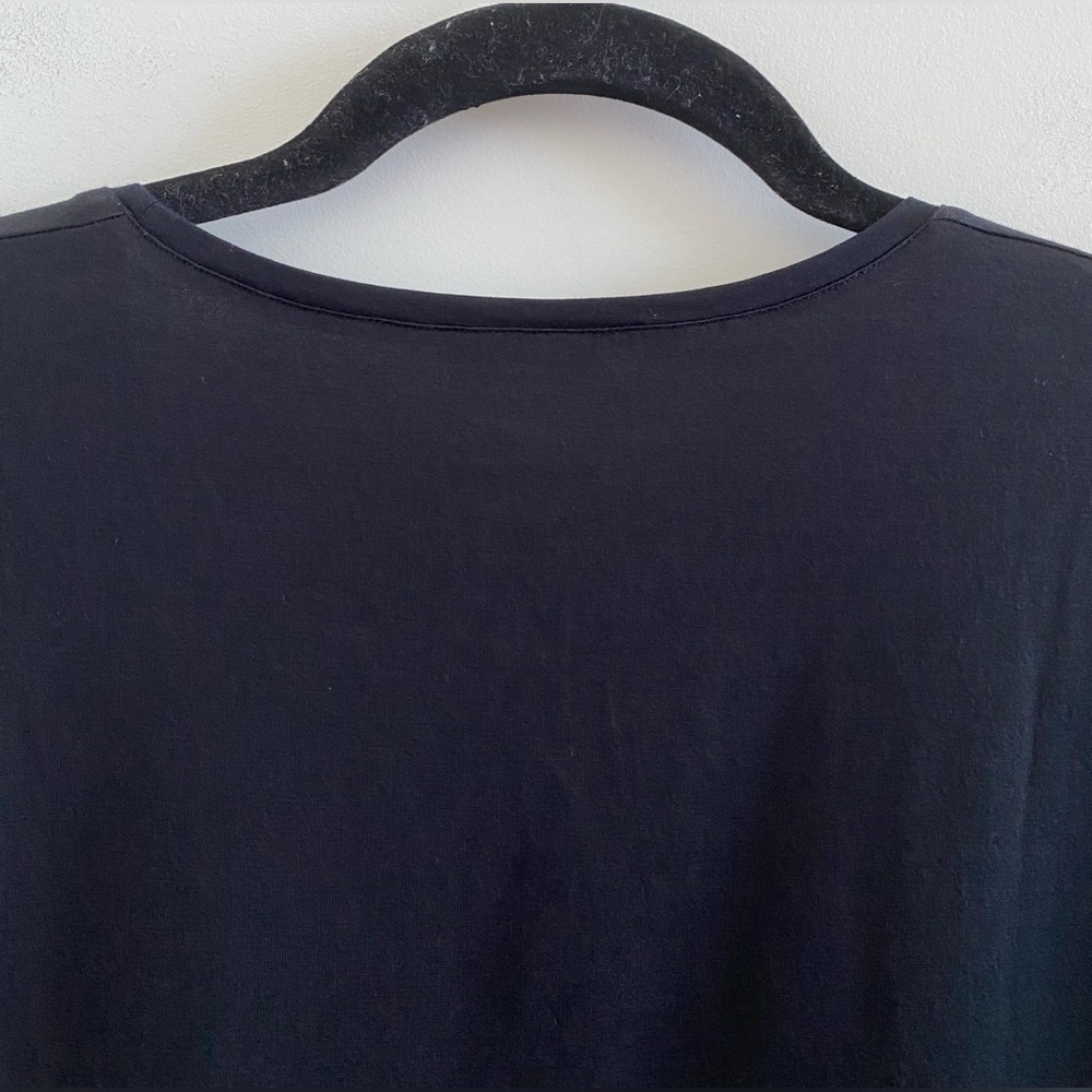 Akris Punto Black Short Sleeve Scoop Neck Rivet Detail Panel Tee Size 10 - Picture 6 of 6
